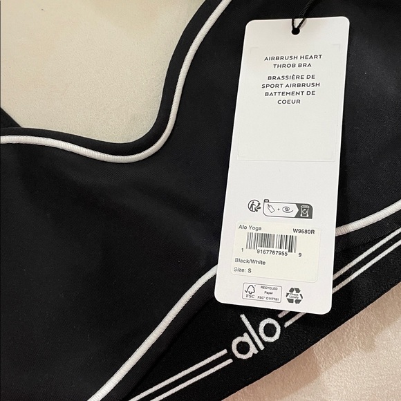 Alo Yoga NWT Airbrush Heart Throb Sports Padded Bra Black/White Size S - Picture 10 of 11